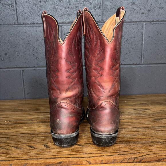 Men’s Vintage Brown Leather Cowboy Boots | Wide Fit 10.5E Classic Western Style main image 8